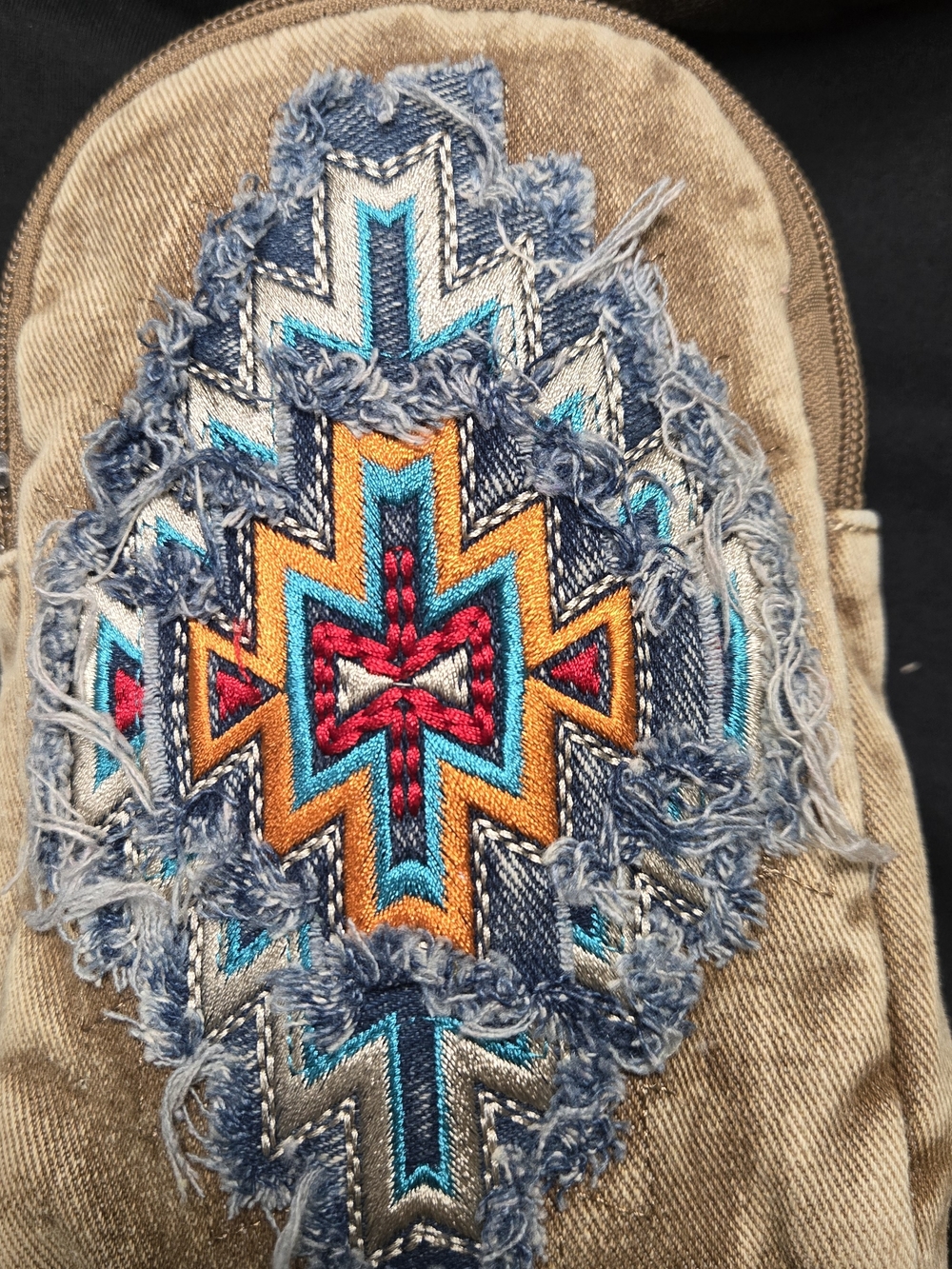 NWT(Rare)Montana West Tan Crossbody Bag with Turquoise Orange and Red Embroidery
